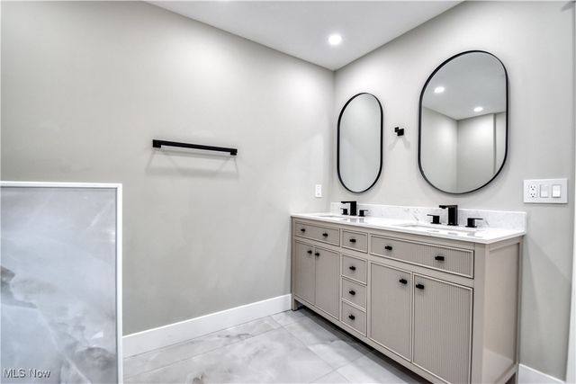 2531 Timberline Drive, Willoughby Hills, OH 44094