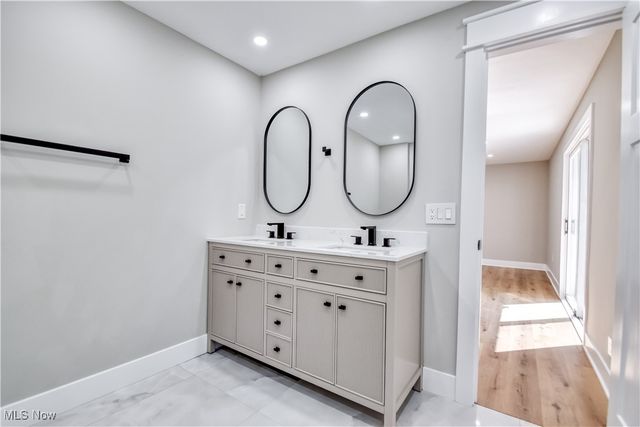 2531 Timberline Drive, Willoughby Hills, OH 44094