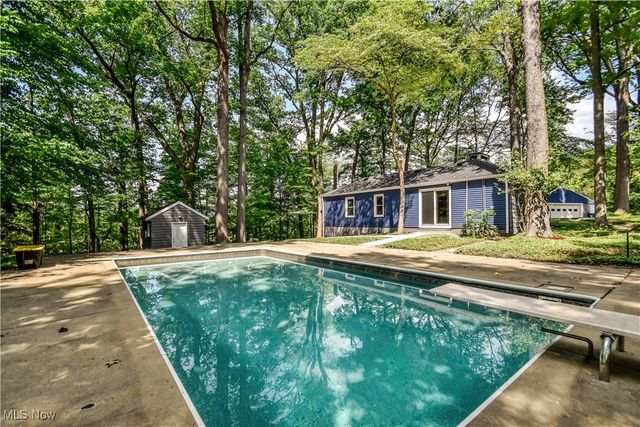 2531 Timberline Drive, Willoughby Hills, OH 44094