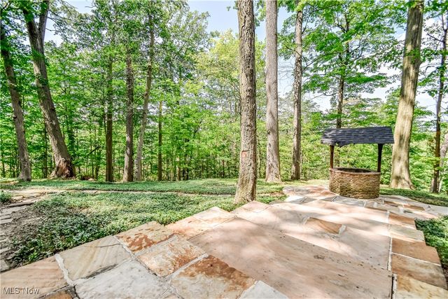 2531 Timberline Drive, Willoughby Hills, OH 44094