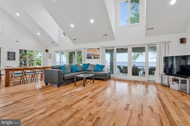 820 BAY FRONT AVE, North Beach, MD 20714