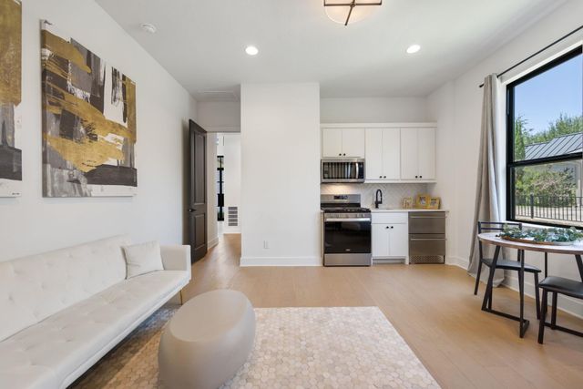 16118 Clara Van ST, Austin, TX 78734