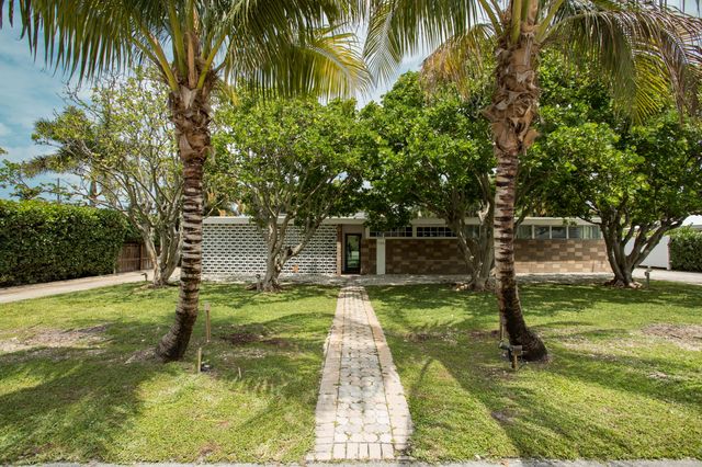 7306 Clarke Road, Lake Clarke Shores, FL 33406