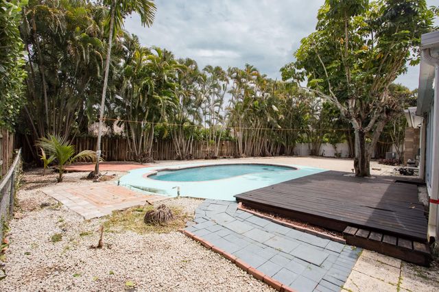 7306 Clarke Road, Lake Clarke Shores, FL 33406