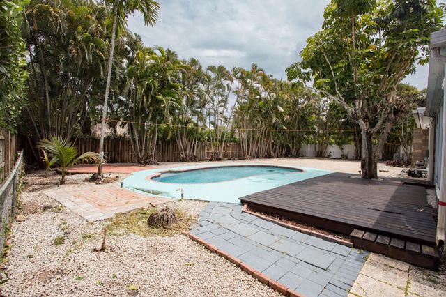 7306 Clarke Road, Lake Clarke Shores, FL 33406