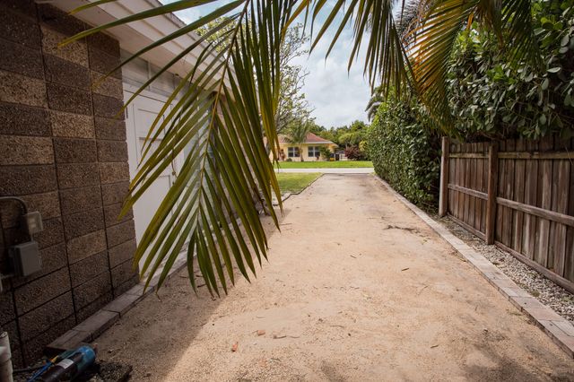7306 Clarke Road, Lake Clarke Shores, FL 33406