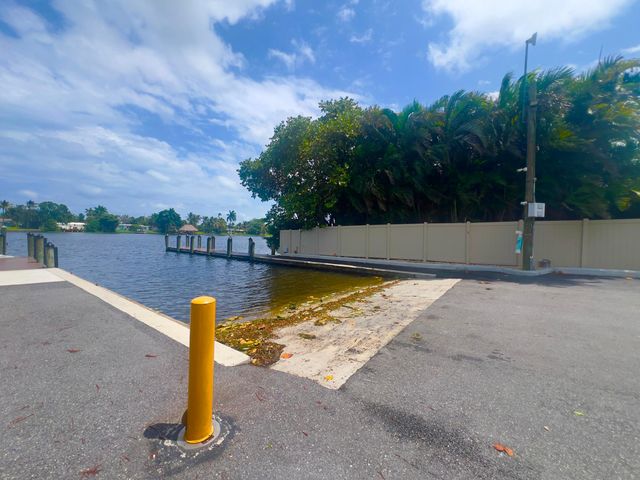 7306 Clarke Road, Lake Clarke Shores, FL 33406