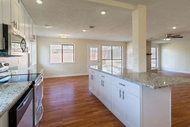 6536 Bronze Leaf Drive, Plano, TX 75023