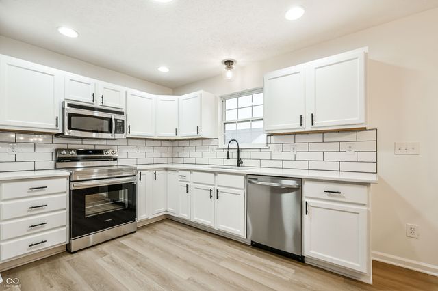 11614 Gosling Drive, Indianapolis, IN 46229