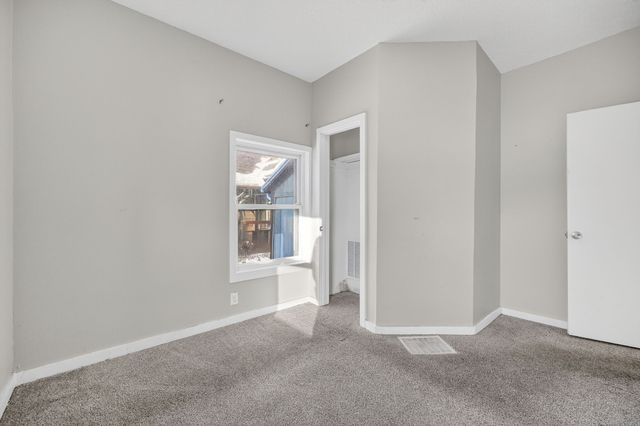 1021 Franklin Avenue, Des Moines, IA 50314