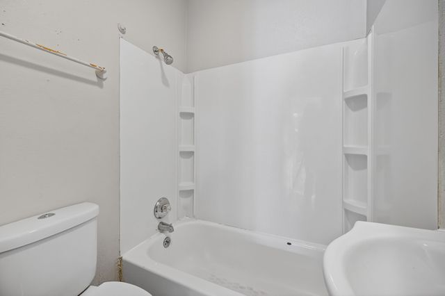 1021 Franklin Avenue, Des Moines, IA 50314