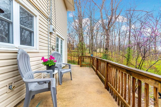 2713 SQUIRE CIR, Columbia, MO 65202