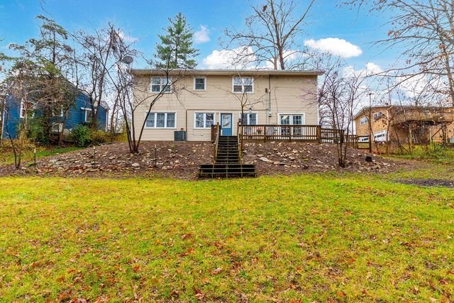 2713 SQUIRE CIR, Columbia, MO 65202