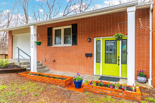 2713 SQUIRE CIR, Columbia, MO 65202