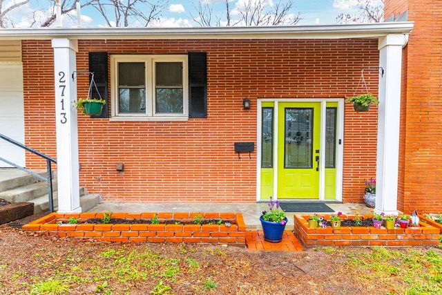 2713 SQUIRE CIR, Columbia, MO 65202