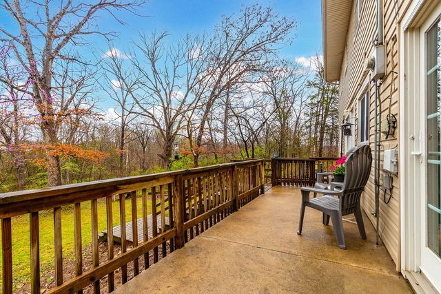 2713 SQUIRE CIR, Columbia, MO 65202