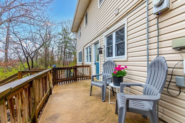 2713 SQUIRE CIR, Columbia, MO 65202