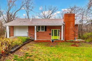 2713 SQUIRE CIR, Columbia, MO 65202