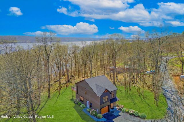 11 Mueller Road, Saugerties, NY 12477