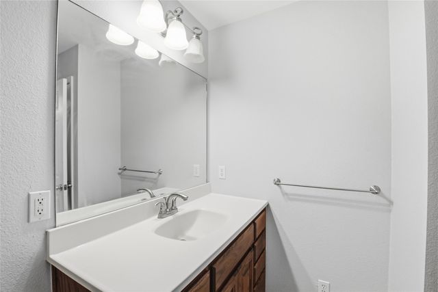 2323 Jodi Lane, Gainesville, TX 76240