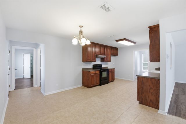 2323 Jodi Lane, Gainesville, TX 76240