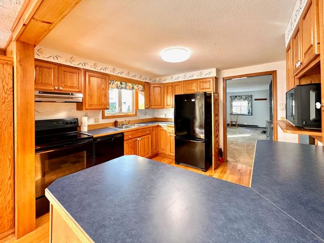 21 Piscataqua Road, Concord, NH 03301