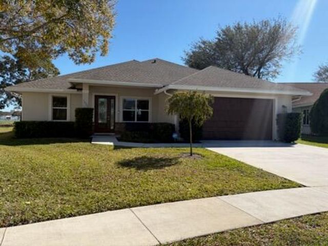 1901 Primrose Lane, Wellington, FL 33414