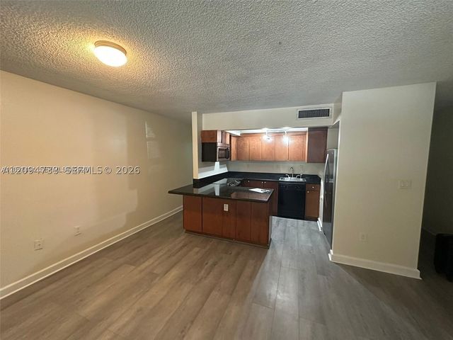 950 NW 11th St 1C, Miami, FL 33136