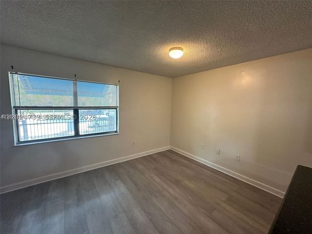 950 NW 11th St 1C, Miami, FL 33136