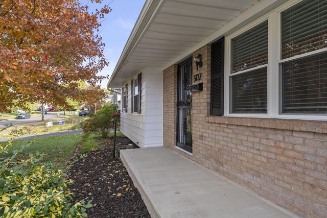 5137 Holbrook Drive, Columbus, OH 43232