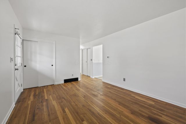 5137 Holbrook Drive, Columbus, OH 43232