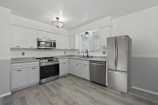 5137 Holbrook Drive, Columbus, OH 43232