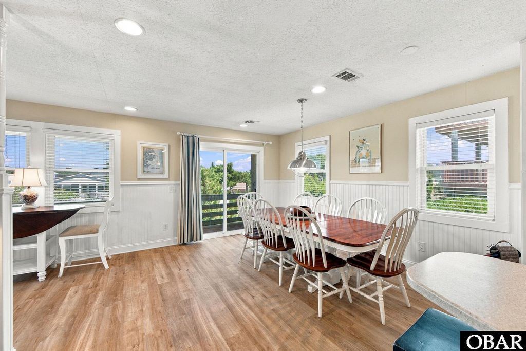 Image 13 of property listing at 111 Sprigtail Drive, Duck, NC 27949