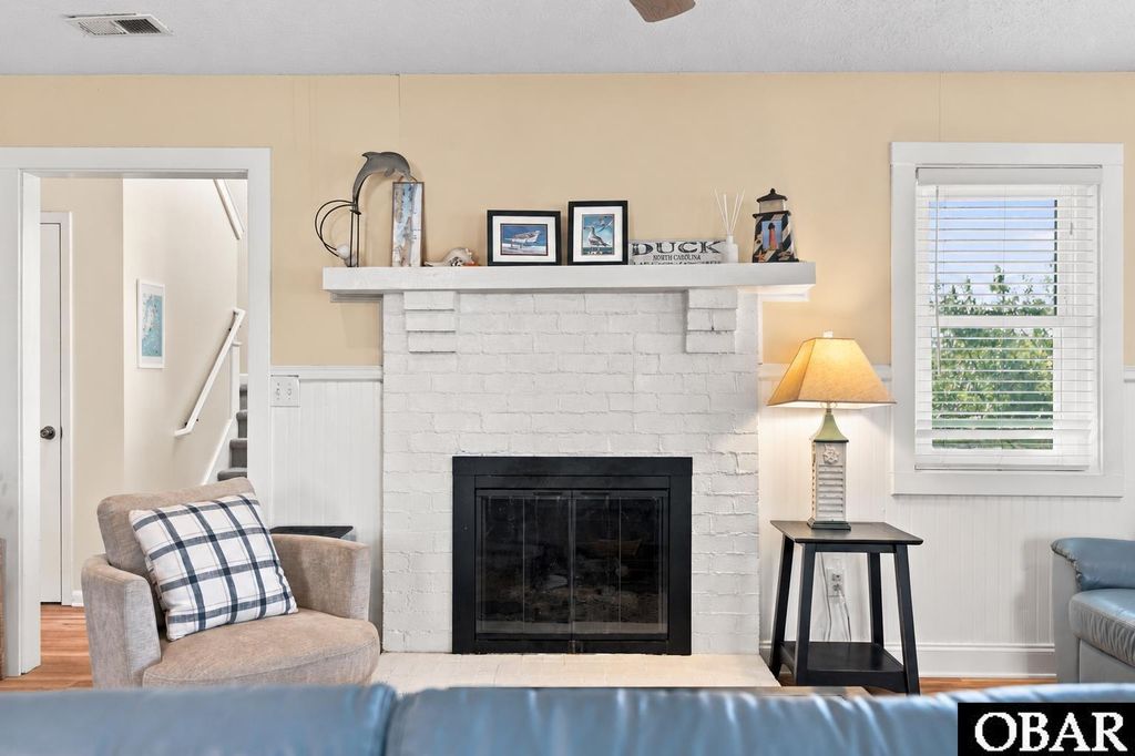 Image 25 of property listing at 111 Sprigtail Drive, Duck, NC 27949