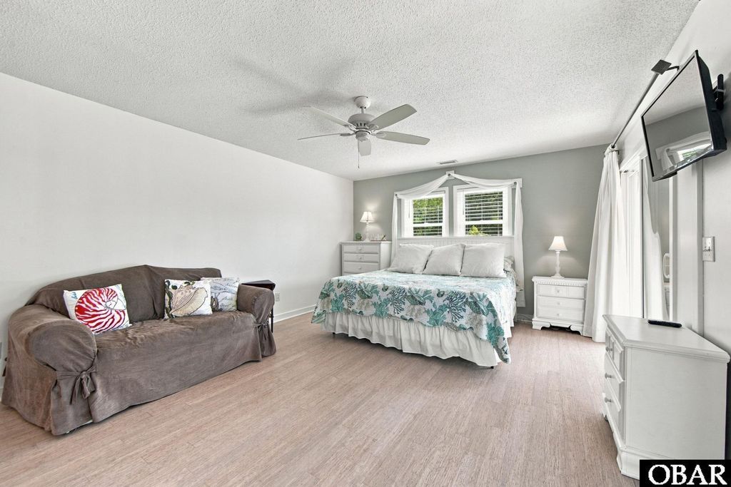 Image 37 of property listing at 111 Sprigtail Drive, Duck, NC 27949