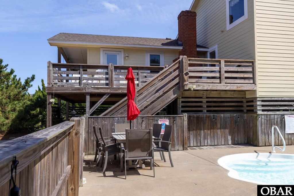 Image 50 of property listing at 111 Sprigtail Drive, Duck, NC 27949
