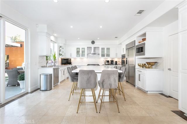 20423 Via Botticelli, Porter Ranch, CA 91326