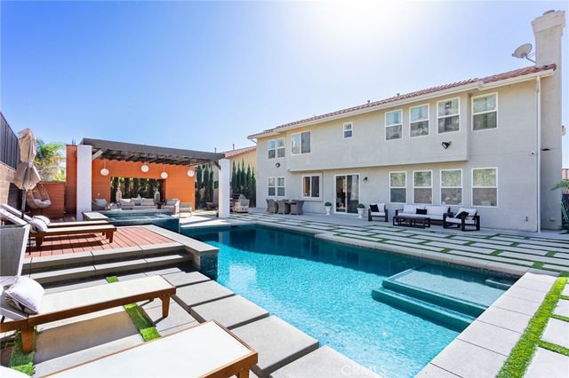 20423 Via Botticelli, Porter Ranch, CA 91326