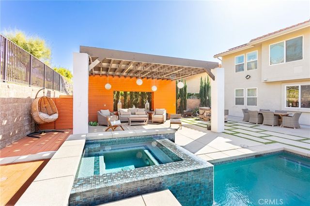 20423 Via Botticelli, Porter Ranch, CA 91326