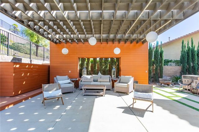 20423 Via Botticelli, Porter Ranch, CA 91326