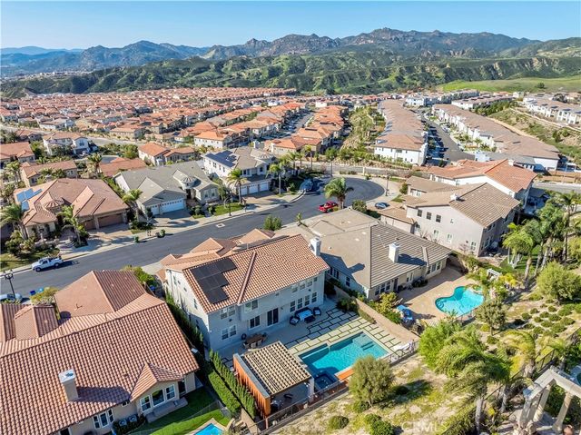 20423 Via Botticelli, Porter Ranch, CA 91326