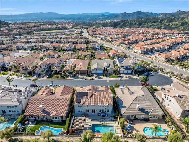 20423 Via Botticelli, Porter Ranch, CA 91326