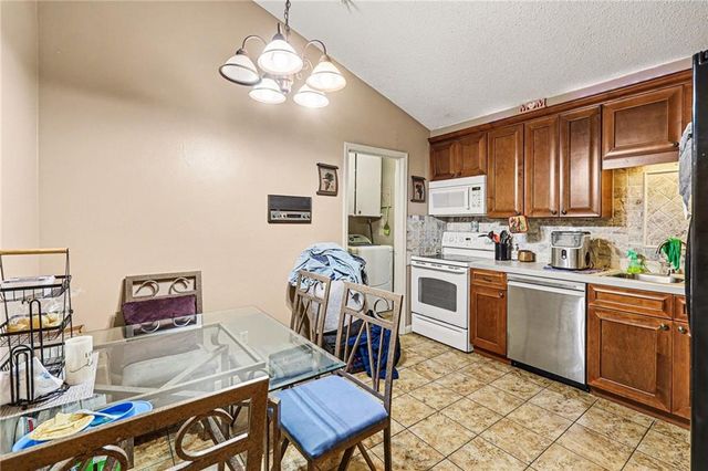 14025 Ballantrae Drive, Grandview, MO 64030
