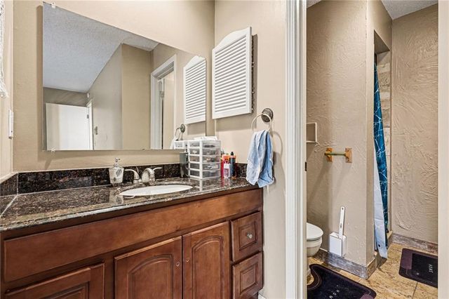 14025 Ballantrae Drive, Grandview, MO 64030