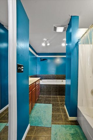 7540 W 92nd Avenue, Crown Point, IN 46307