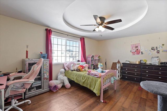 7540 W 92nd Avenue, Crown Point, IN 46307