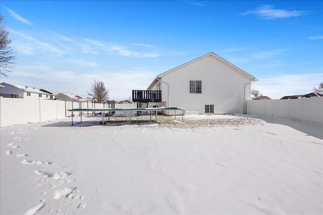 7540 W 92nd Avenue, Crown Point, IN 46307