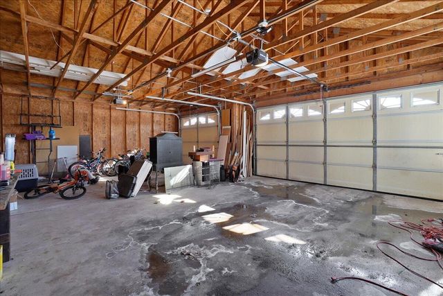 7540 W 92nd Avenue, Crown Point, IN 46307