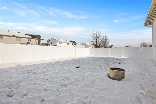 7540 W 92nd Avenue, Crown Point, IN 46307