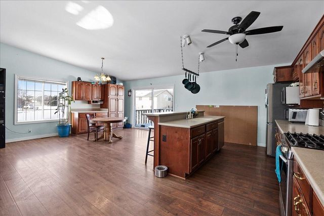 7540 W 92nd Avenue, Crown Point, IN 46307